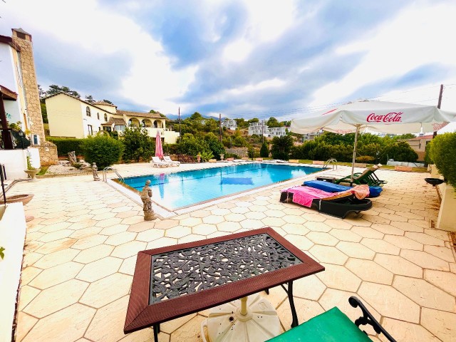 KYRENIA, CATALKOY - HUGE 4 BEDROOM DETACHED VILLA IN PRIME LOCATION CLOSE TO THE BEACH