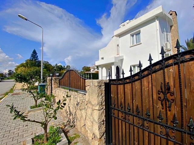 KYRENIA BELLAPAIS , ENGLISH SCHOOL OF KYRENIA NEARBY,  BEAUTIFUL DETACHED VILLA , COMMUNAL POOL , PRIVATE PARKING 