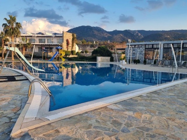 GIRNE, ESENTEPE - BEAUTIFUL 1+1 GARDEN APARTMENT LOCATED IN A SEAFRONT COMPLEX