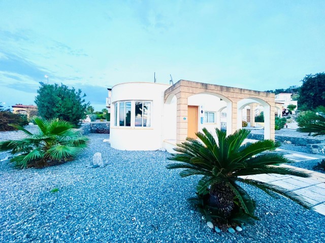 GİRNE ESENTEPE - SCHÖNER FREISTEHENDER BUNGALOV MIT DACHTERRASSE UND MEERBLICK