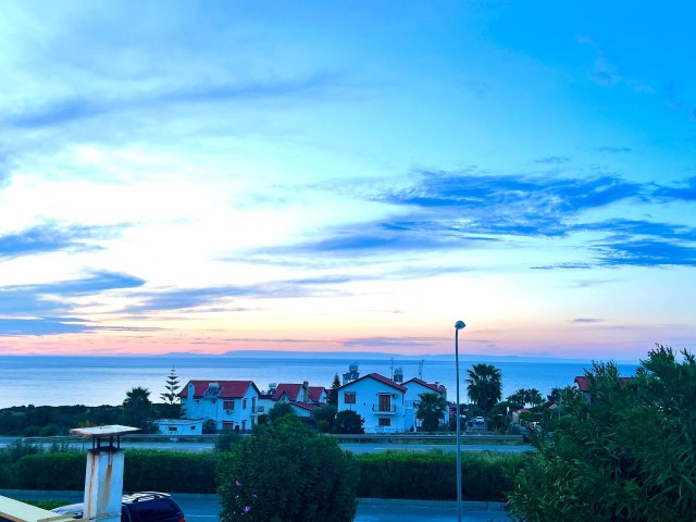 GİRNE ESENTEPE - SCHÖNER FREISTEHENDER BUNGALOV MIT DACHTERRASSE UND MEERBLICK