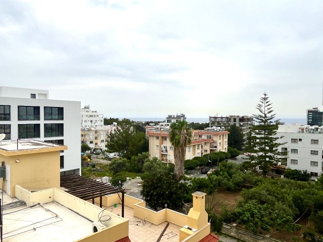 KYRENIA, CITY CENTRE - LARGE, MODERN 1+1 APARTMENT IN A PRIME LOCATION WITH SEA AND MOUNTAIN VIEWS