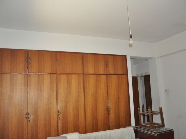 3+2 200 M2 Wohnung mit Garten in ALAYKÖY ** 