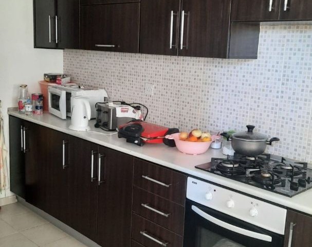 3+1 125 m2 apartment for sale on the 2nd floor with high rental income in a great location in Lefkosa dereboyunda