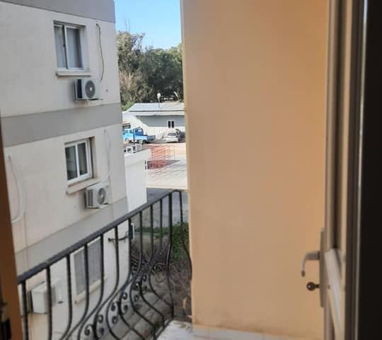 3+1 125 m2 apartment for sale on the 2nd floor with high rental income in a great location in Lefkosa dereboyunda