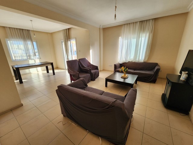 NICOSIA KUCUK KAYMAKLIDA 156 M2 3+1 FLAT WITH LARGE LIVING ROOM AND LARGE BALCONY