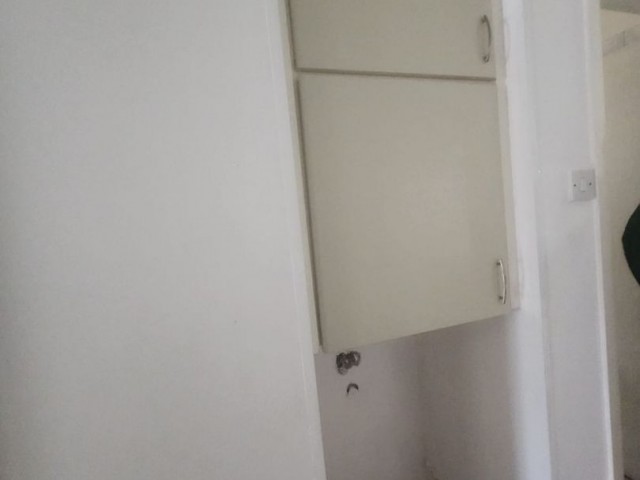 Erdgeschosswohnung zur Miete für gewerbliche Zwecke in wunderbarer Lage in Yenikent, Nikosia