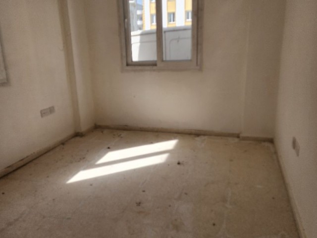 115 m2 3+1 Ground floor zero flat for sale in Oray 11 site in Kyrenia Bosphorus