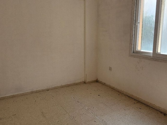 115 m2 3+1 Erdgeschoss-Nullwohnung zum Verkauf in Oray 11 Grundstück in Kyrenia Bosphorus