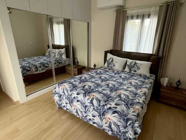 Girne Bellapais te satilik 4+1  havuzlu villa 