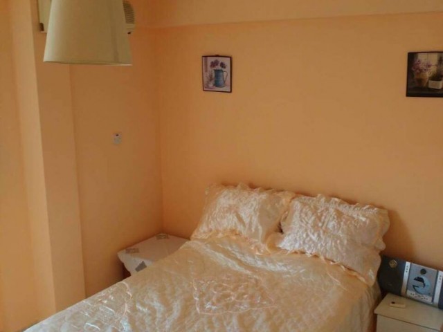 ZU VERMIETEN KYRENIA ZENTRUM 2 + 1 WOHNUNG ** 