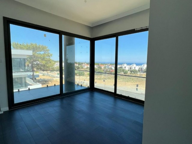 EDREMİT VİLLAS 3+1 - 230M2 (+ 120M2 Bodrum)