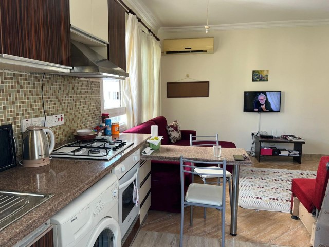 GİRNE MERKEZ SATILIK FULL EŞYALI 1+1 DAİRE