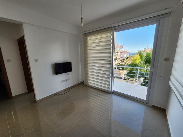 Opportunity for sale in Alsancak 2+1 apartment in a complex with pool