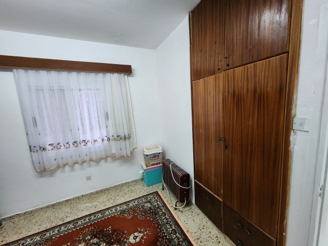 kiralık müstakil ev karşıyaka güzelyalı plajına yürüme mesafesinde 2+1