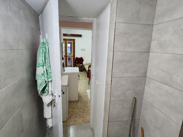 kiralık müstakil ev karşıyaka güzelyalı plajına yürüme mesafesinde 2+1