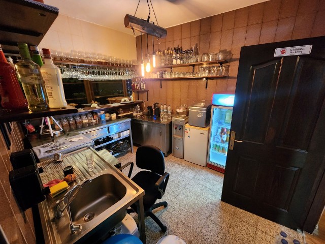 RESTAURANT FOR SALE IN WORKING CONDITION