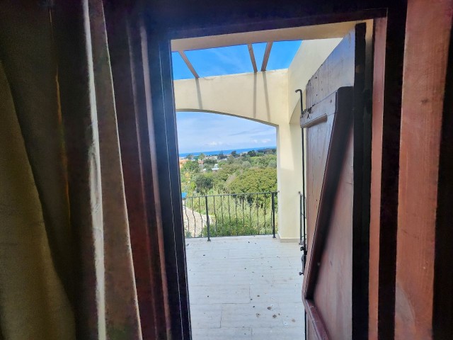 Villa For Sale in Yeşiltepe, Kyrenia