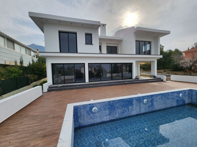 ULTRA LUX 5+2 VILLA FOR SALE IN ALSANCAK