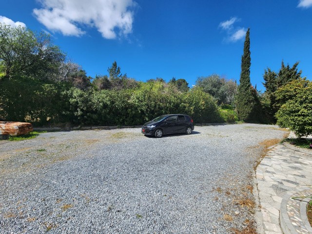 4+1 VILLA ZU VERKAUFEN MIT BERG- UND MEERBLICK IN LAPTA BASPINARDA 