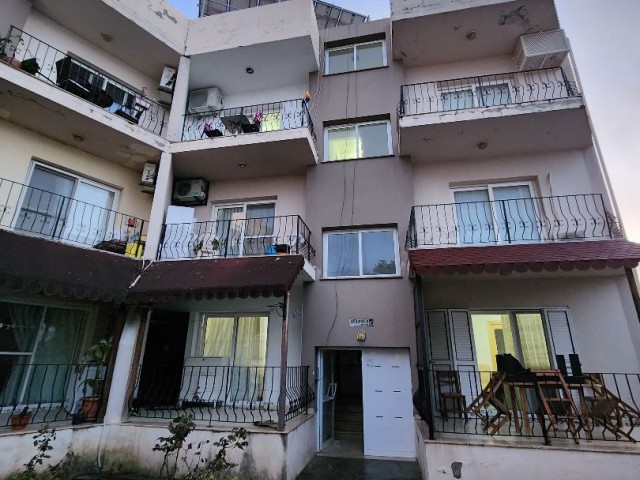 ALSANCAK ZU VERKAUFEN 3+1 WOHNUNG 5,5KWA ELEKTRISCHES PANEEL