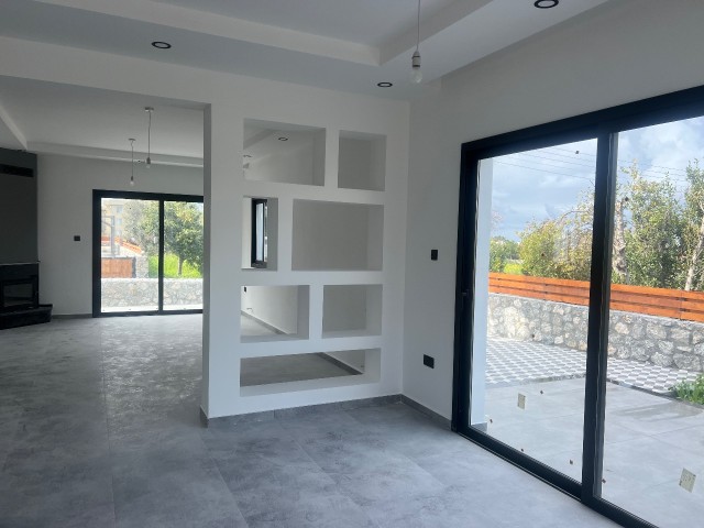 Alsancak 3+1 Villa for Sale