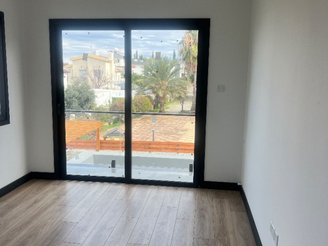 Alsancak 3+1 Villa for Sale