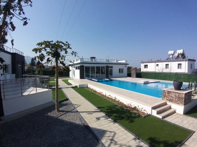 Quite luxury newly decorated 3 individual villa in same land with a nice garden and private pool