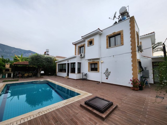 Ozankoy 4+1 villa with pool