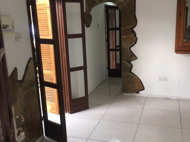 Karmi 2+1 single storey house for rent