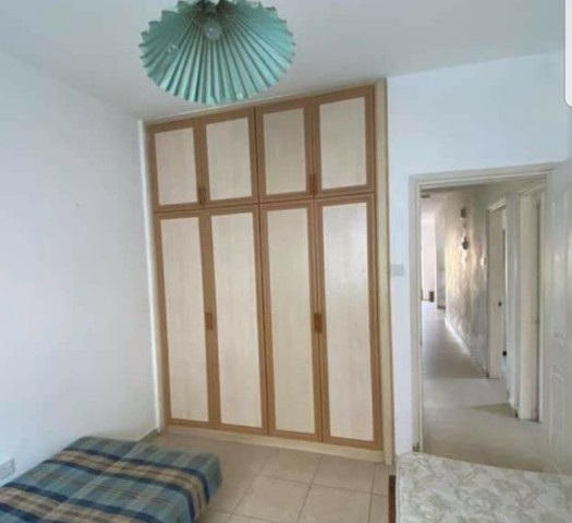 Kyrenia center 3+1 flat for rent