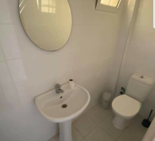 Kyrenia center 3+1 flat for rent