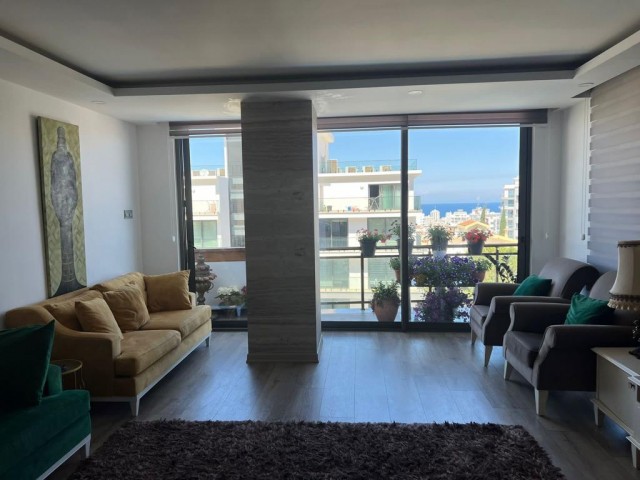 Kyrenia center 2+1 flat for sale