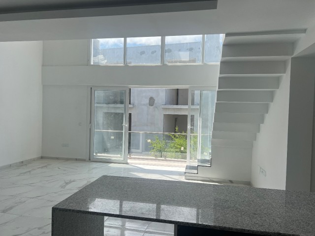 Dogankoy Girne 3+1 flat with communal pool, large balcony