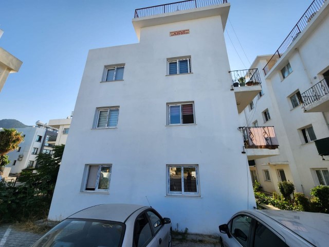 FOR SALE GIRNE ALSANCAK 3+1 FLAT WITH TERRACE USE BELONGS TO THE FLAT (270723Mr01)