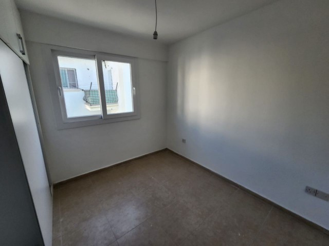 FOR SALE GIRNE ALSANCAK 3+1 FLAT WITH TERRACE USE BELONGS TO THE FLAT (270723Mr01)