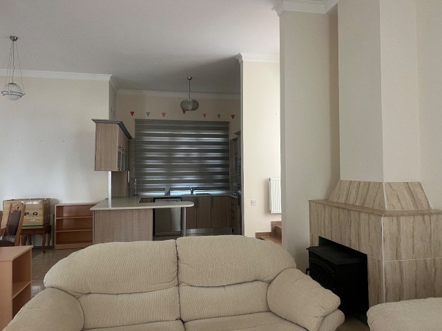 KYRENIA ÇATALKÖY 3+1 FURNISHED VILLA FOR RENT (061023Ae01)