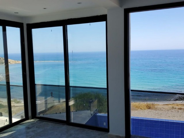 5+1 NEW VILLA WITH GIRNE BAHÇELİ FOR RENT NEW FURNITURE WILL BE PURCHASED (131023Mr01)