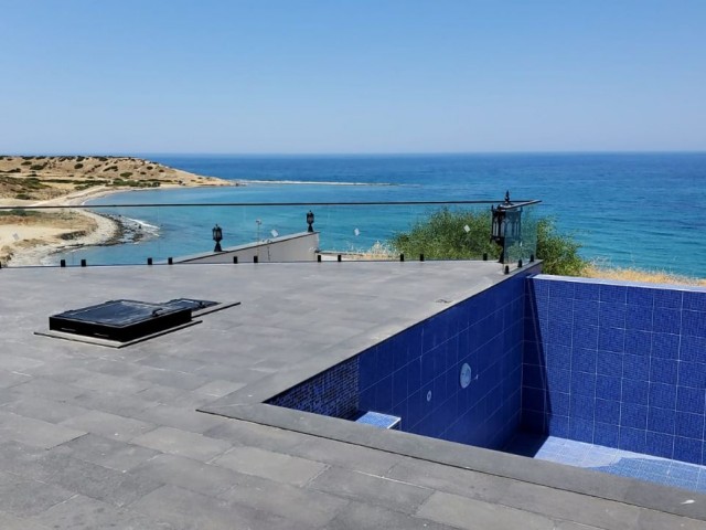 5+1 NEW VILLA WITH GIRNE BAHÇELİ FOR RENT NEW FURNITURE WILL BE PURCHASED (131023Mr01)