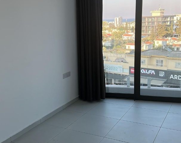 KYRENIA CENTER 1+1 RESIDENCE FOR SALE (120823Mr10)