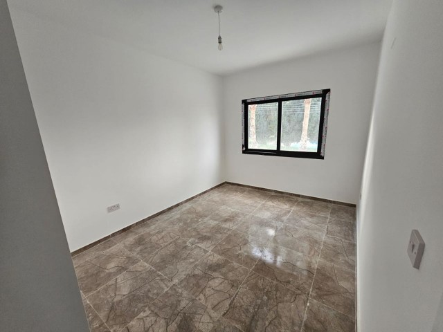 KYRENIA CENTER 2+1 FLAT FOR SALE (300523Mr10)