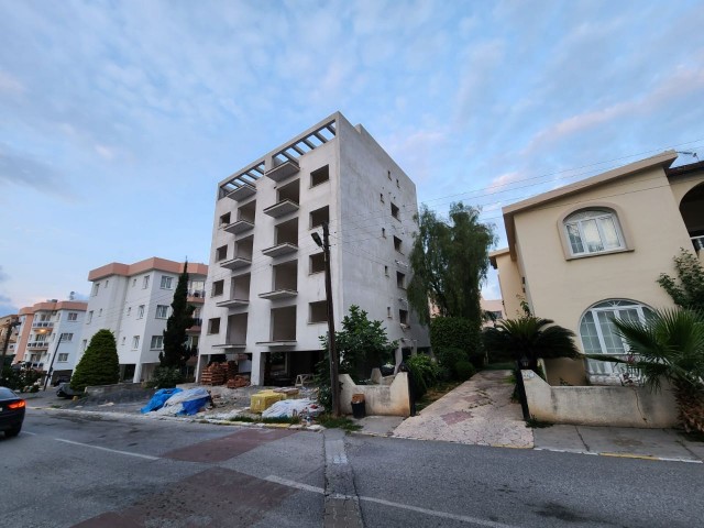 KYRENIA CENTER 2+1 WOHNUNG ZUM VERKAUF, LIEFERUNG ENDE DEZEMBER 2023 (300523Mr11)