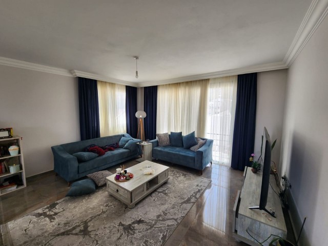 GIRNE OZANKÖY 4+1 VILLA FOR SALE ALSO HAS A BASEMENT FLOOR (200723Mr04)