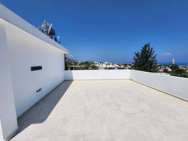 GIRNE OZANKÖY 4+1 VILLA FOR SALE ALSO HAS A BASEMENT FLOOR (200723Mr04)