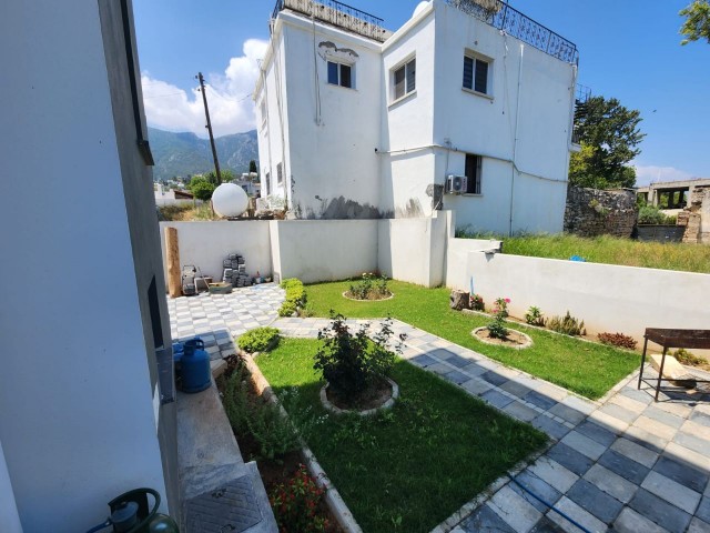 GIRNE OZANKÖY 4+1 VILLA FOR SALE ALSO HAS A BASEMENT FLOOR (200723Mr04)