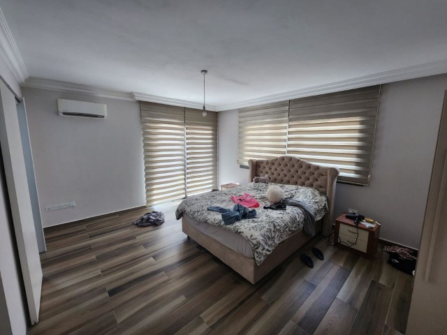 GIRNE OZANKÖY 4+1 VILLA FOR SALE ALSO HAS A BASEMENT FLOOR (200723Mr04)