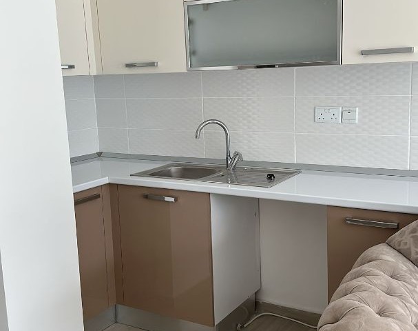 SATILIK GİRNE MERKEZ 2+1 EŞYASIZ YENİ DAİRE (071123Dep06) GÜVENLİK ASANSÖR VE ORTAK HAVUZLU SİTE