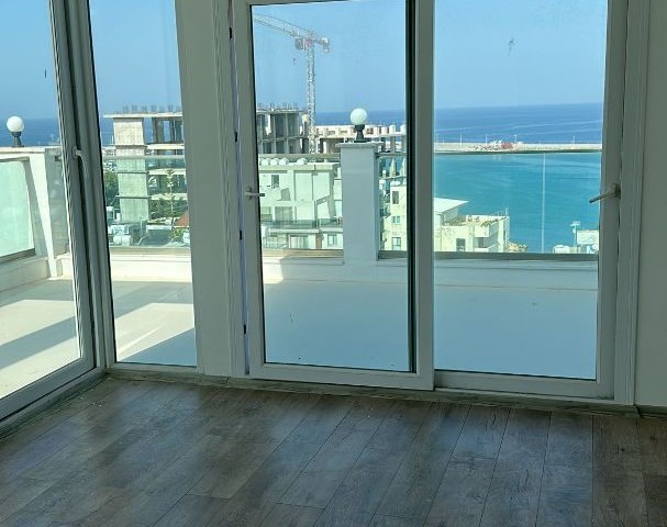 KYRENIA 2+1 PENTHOUSE FOR SALE (071123Mr09) SITE WITH SECURITY GENERATOR, ELEVATOR AND COMMON POOL