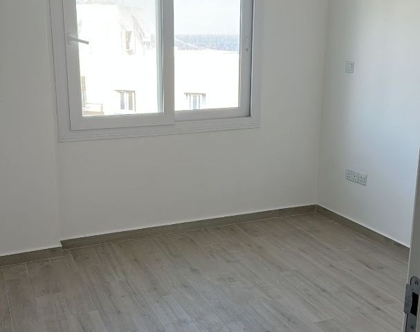 SATILIK GİRNE MERKEZ 4+1 DUPLEX DAİRE (071123Dep10) GÜVENLİK JENERATÖR ASANSÖR VE ORTAK HAVUZLU SİTEDE 