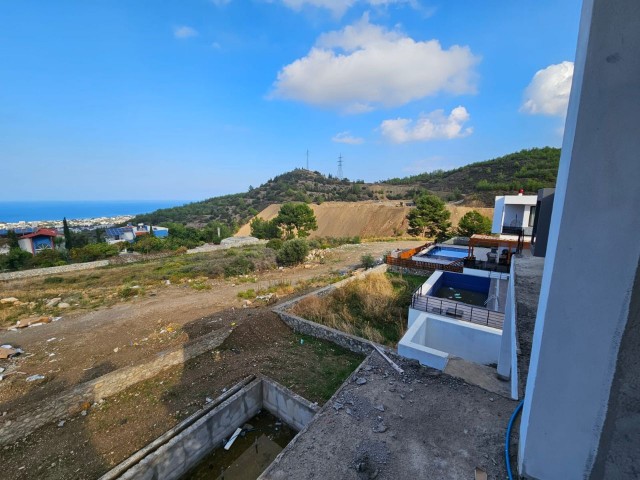 KYRENIA KARMI 4+1 TRIPLEX VILLA FOR SALE (151123Mr07)